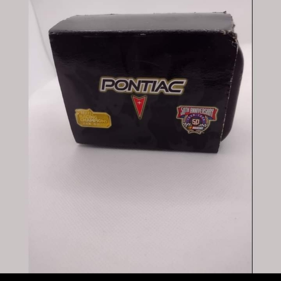 Pontiac 24k Nascar 50th Anniversary collector car in case - Picture 2 of 5